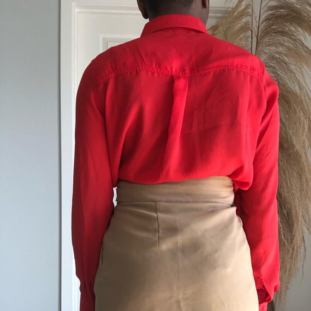 Forever21  Red button down blouse - Picture 4 of 5